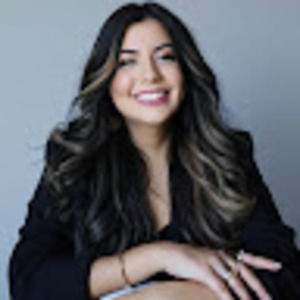 Meet your Posher, Danielle